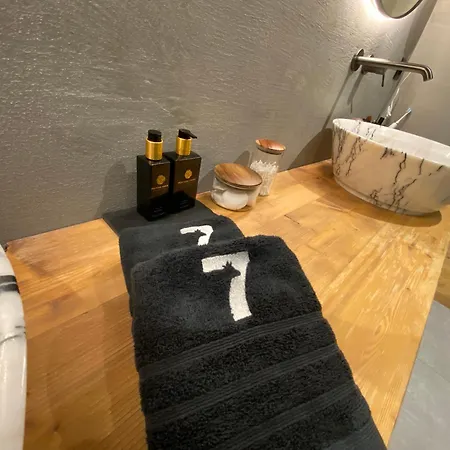 7 Luxury With Cinema