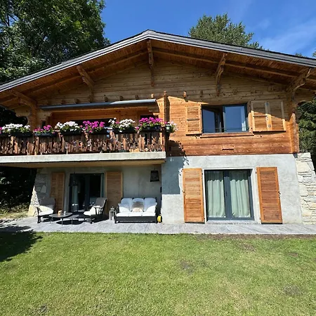 7 Luxury With Cinema *