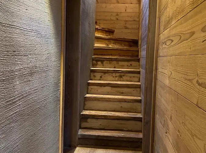 7 Luxury With Cinema 木屋 *