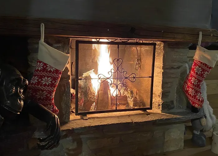 7 Luxury With Cinema *