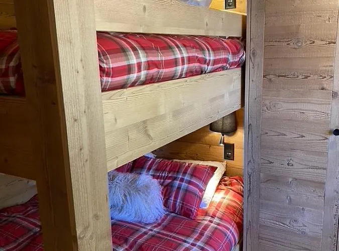 7 Luxury With Cinema *