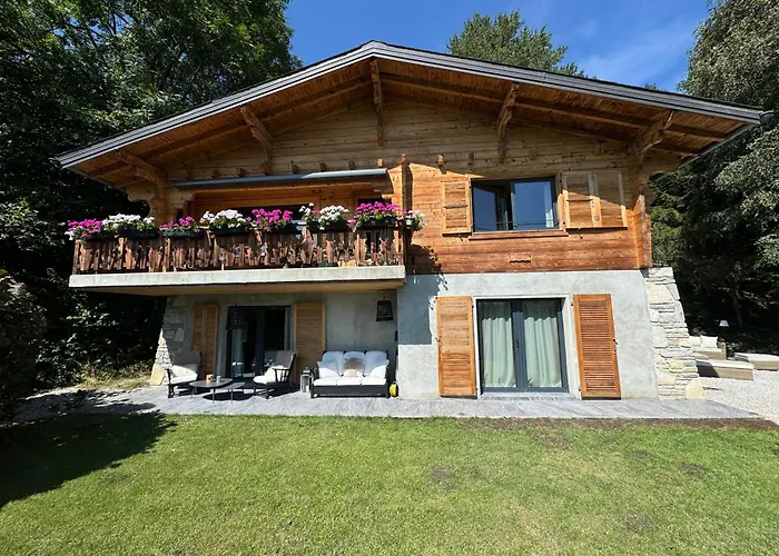 7 Luxury With Cinema *