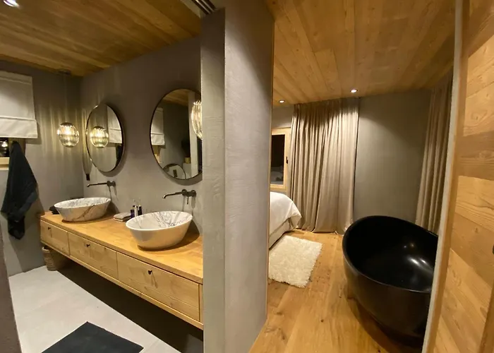 7 Luxury With Cinema Chalet *