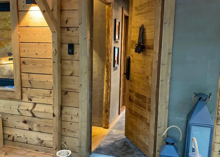 7 Luxury With Cinema